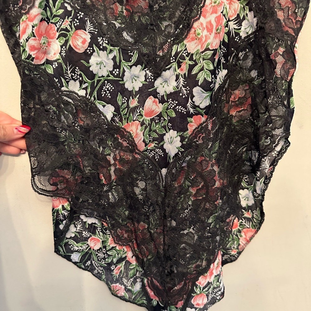 Vintage 90βs/Y2K Era Vassarette Floral & Black Lace Bodysuit Size Large - Picture 7 of 10